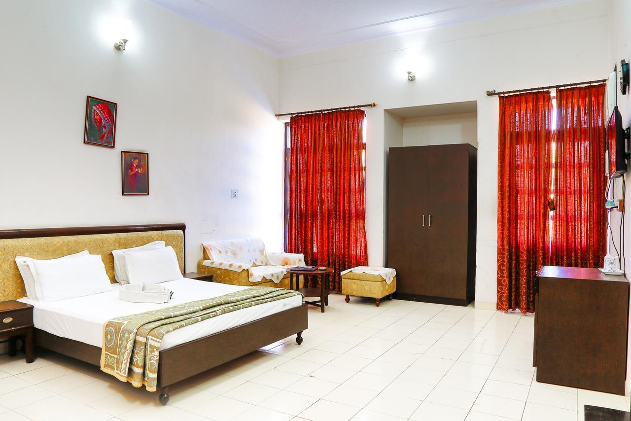 Gulmohar Sariska Resort Bairāt Exterior photo