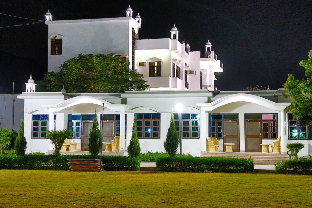Gulmohar Sariska Resort Bairāt Exterior photo