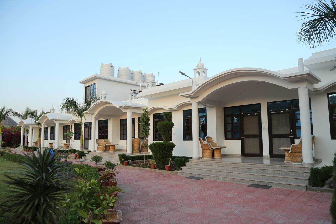 Gulmohar Sariska Resort Bairāt Exterior photo