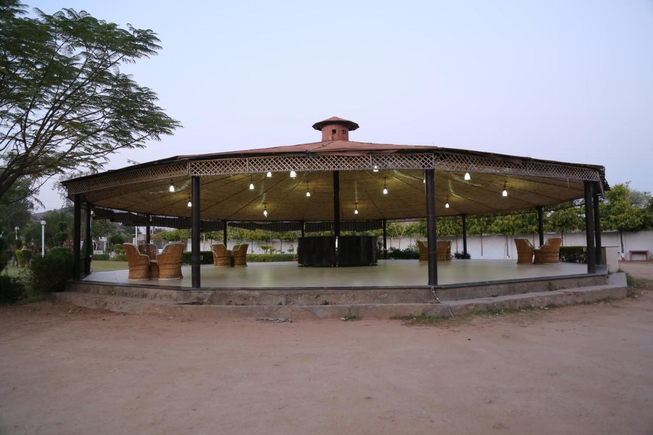 Gulmohar Sariska Resort Bairāt Exterior photo